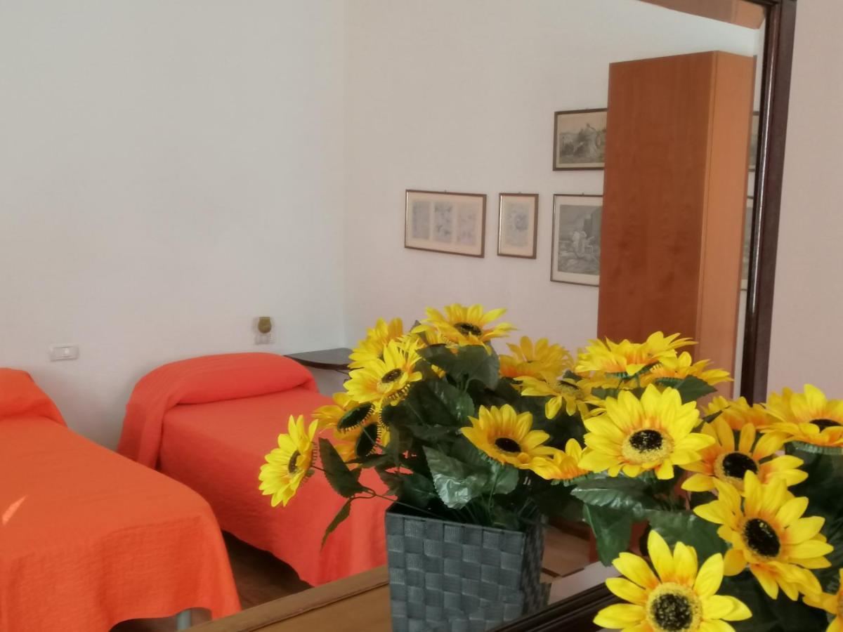 Appartamento Le Campanelle San Felice del Benaco Eksteriør bilde